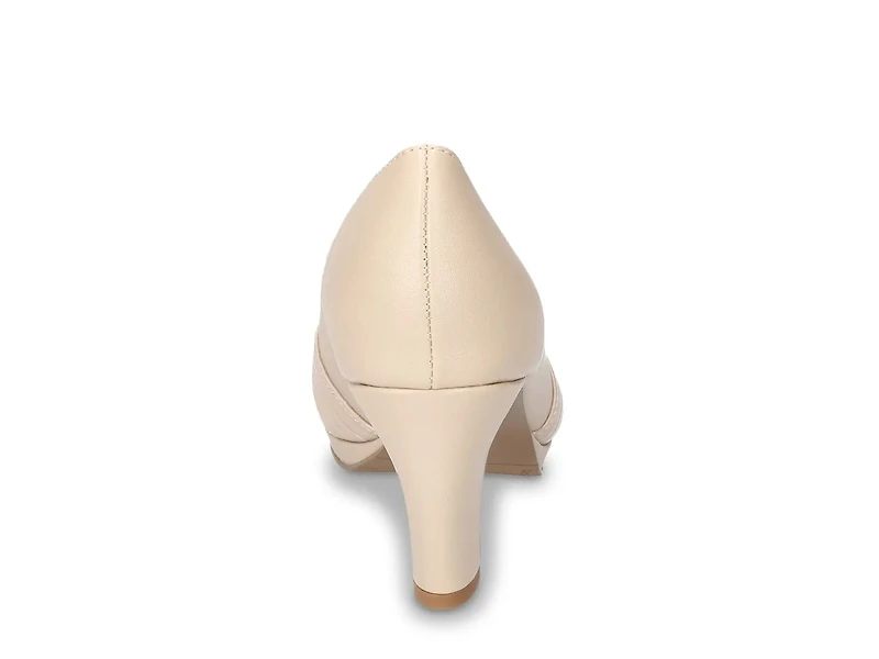 Lavish Pump