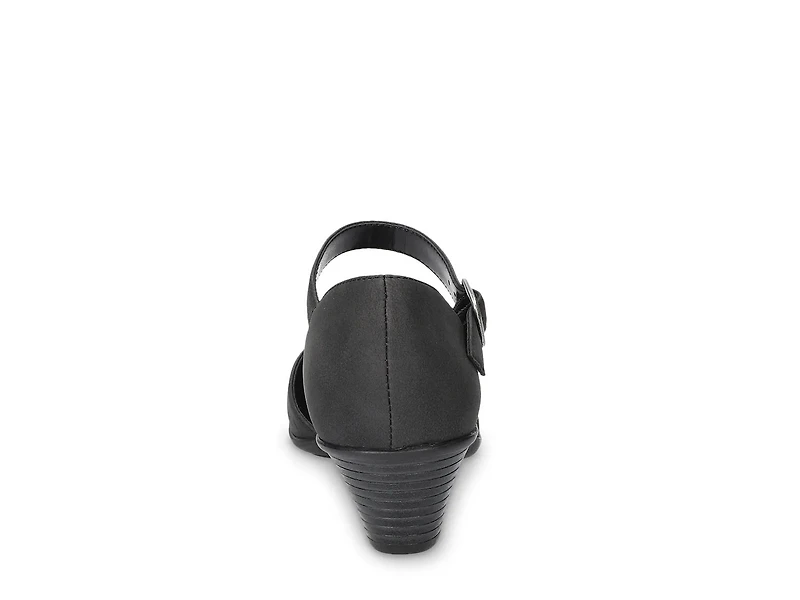 Justina Sandal