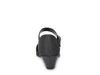 Justina Sandal