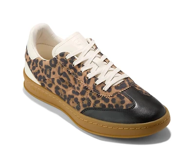 GrandPro Breakaway Sneaker