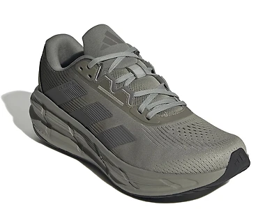 Questar 3.0 Running Shoe