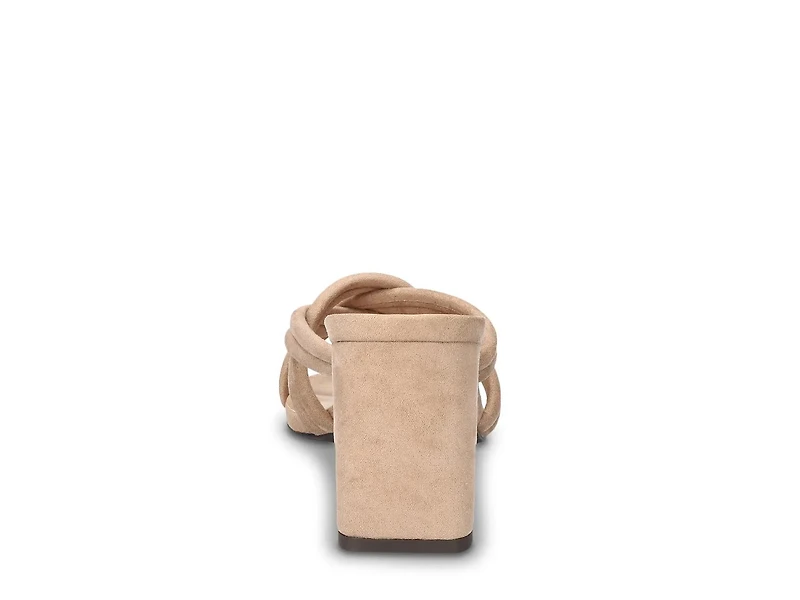 Carmen Sandal