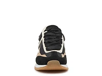 Easton Sneaker