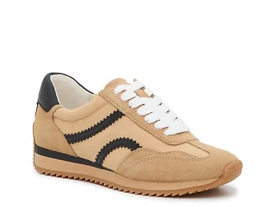 Easton Sneaker