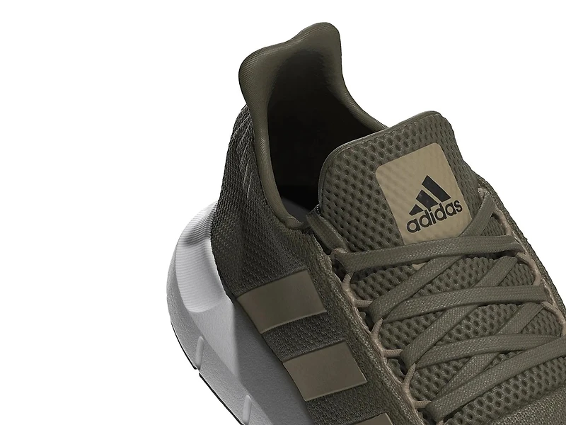 Swift Run 1.0 Sneaker