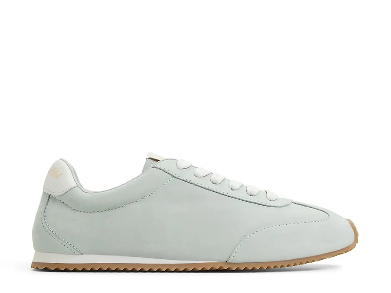 Carefree Sneaker