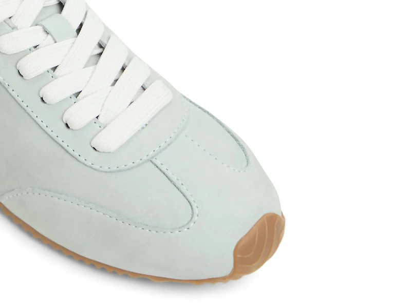 Carefree Sneaker