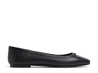 Corinthie Flat