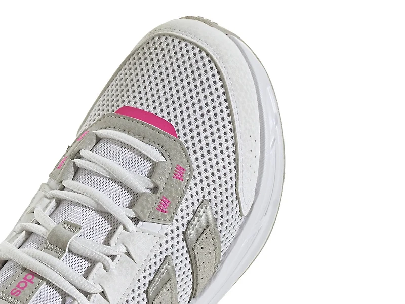 Astrastar Sneaker - Women's