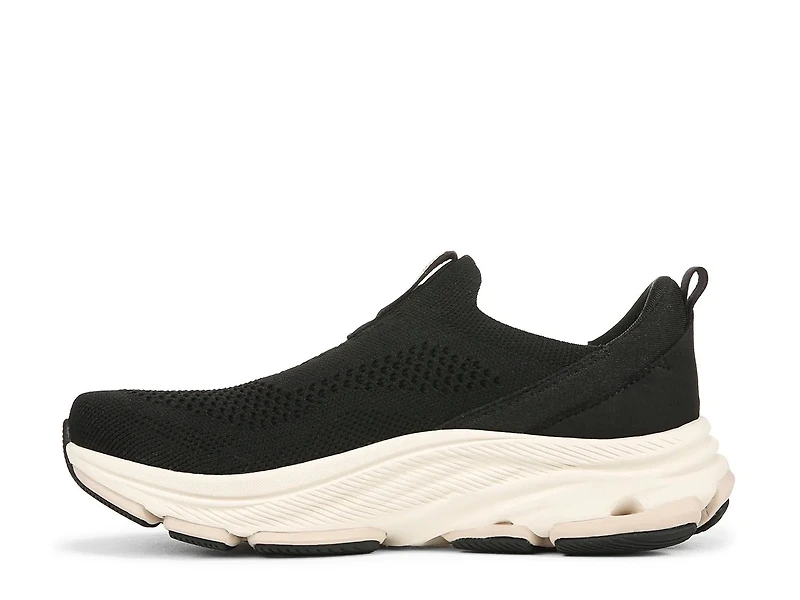 Devotion Max Knit Slip-On Sneaker