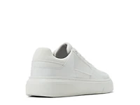 Callisto Sneaker