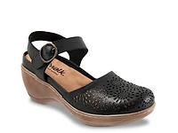 Mabelle Perf Clog