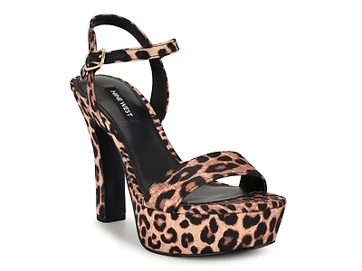 Solas Platform Sandal