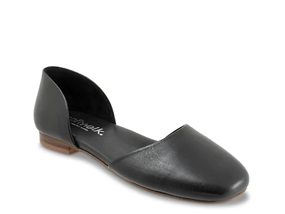 Kamari Flat
