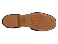 Kamari Flat