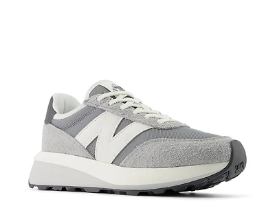 370 Sneaker