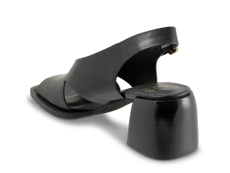 Isadora Sandal