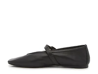 Leilah Mary Jane Flat