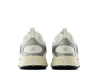408 Sneaker