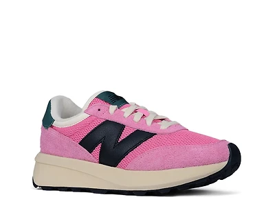 370 Sneaker