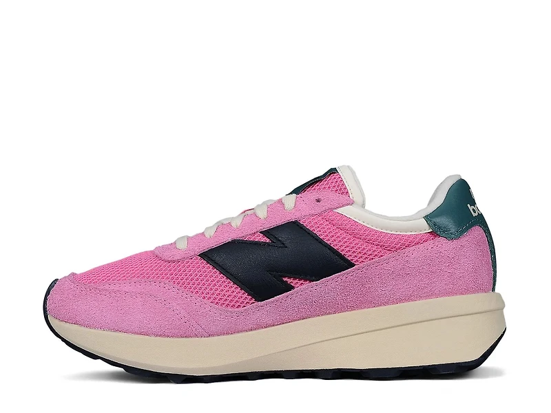 370 Sneaker