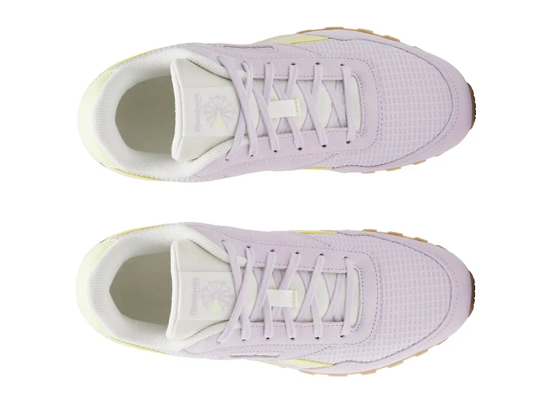 Classic AZ Sneaker