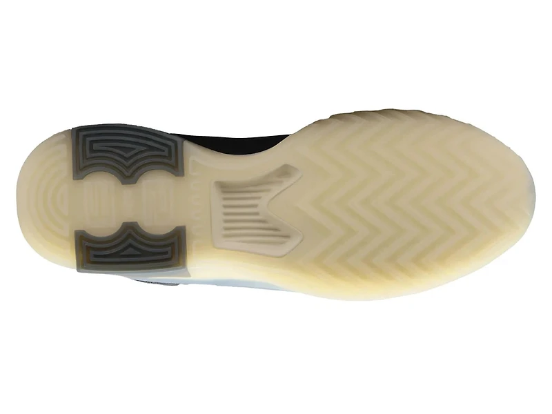 LeBron Witness 9 Basketball Shoe