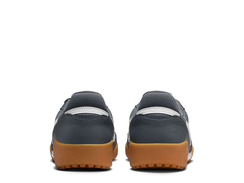 Terra Manta Sneaker