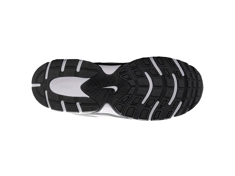 V5 RNR Sneaker
