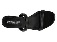 Nalani Sandal