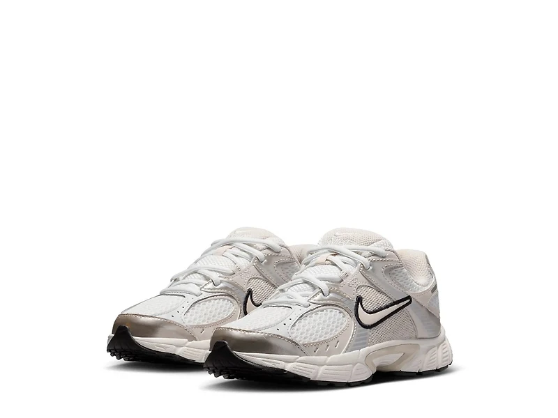 V5 RNR Sneaker