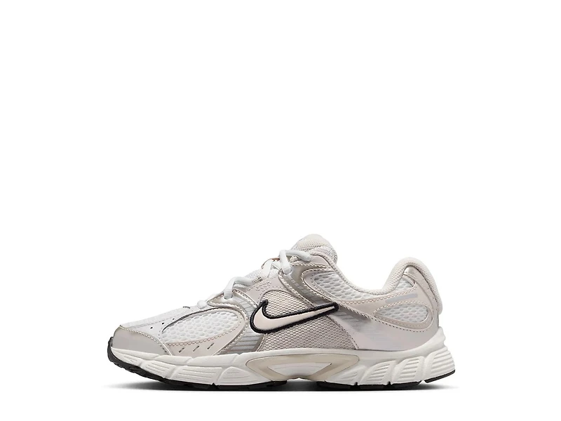 V5 RNR Sneaker