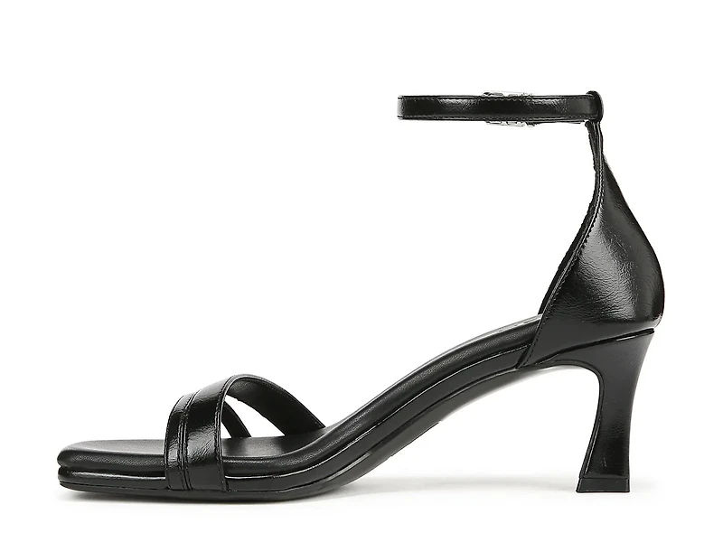 Khloe Sandal