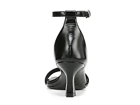 Khloe Sandal