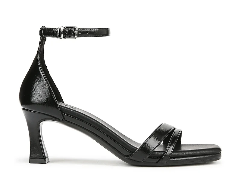 Khloe Sandal