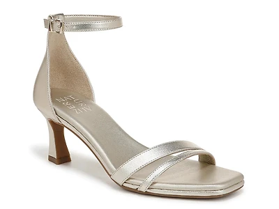 Khloe Sandal