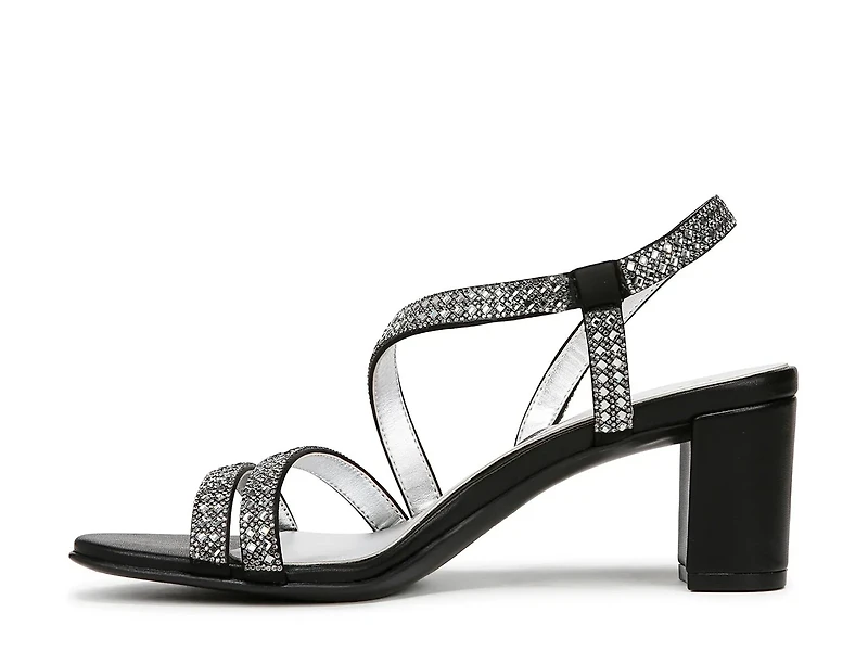 Vanessa Sandal
