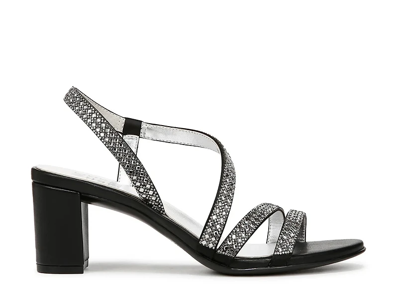 Vanessa Sandal