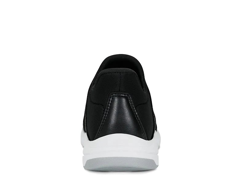 Adira SOEASY Slip-On Sneaker