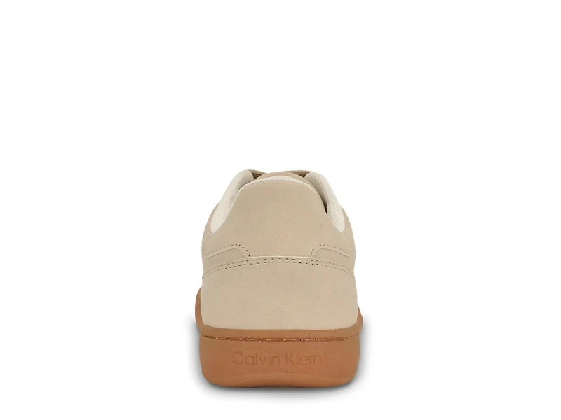 Narissa Sneaker