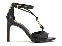 Alinna Sandal