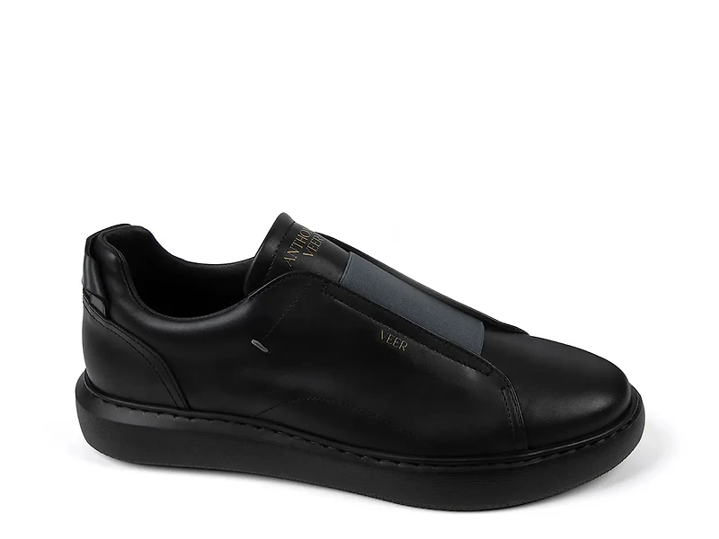 Lucas Slip-On Sneaker
