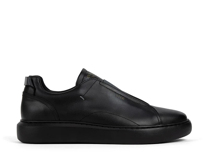Lucas Slip-On Sneaker