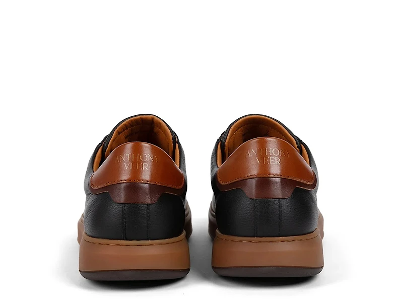 Paul Sneaker
