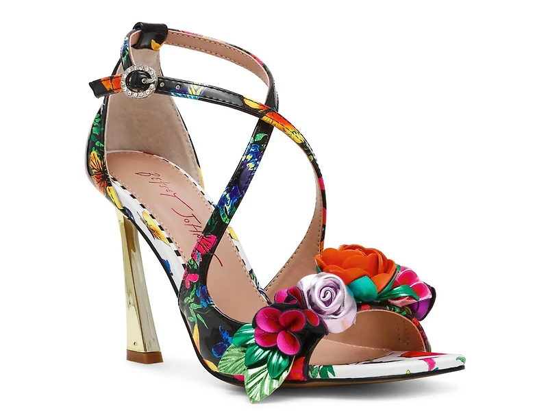 Mikah Sandal