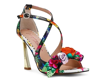 Mikah Sandal