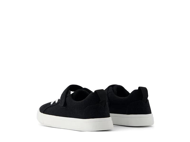 Cruz Sneaker