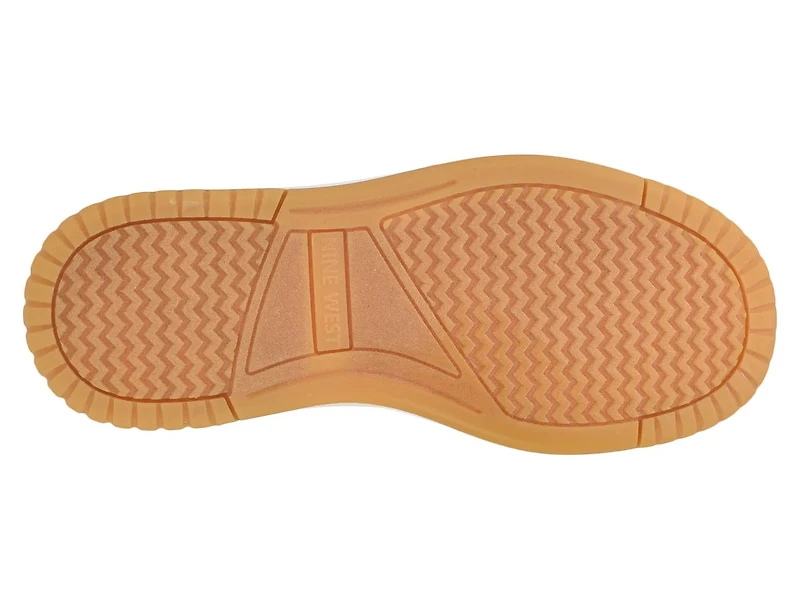Nenya Sneaker