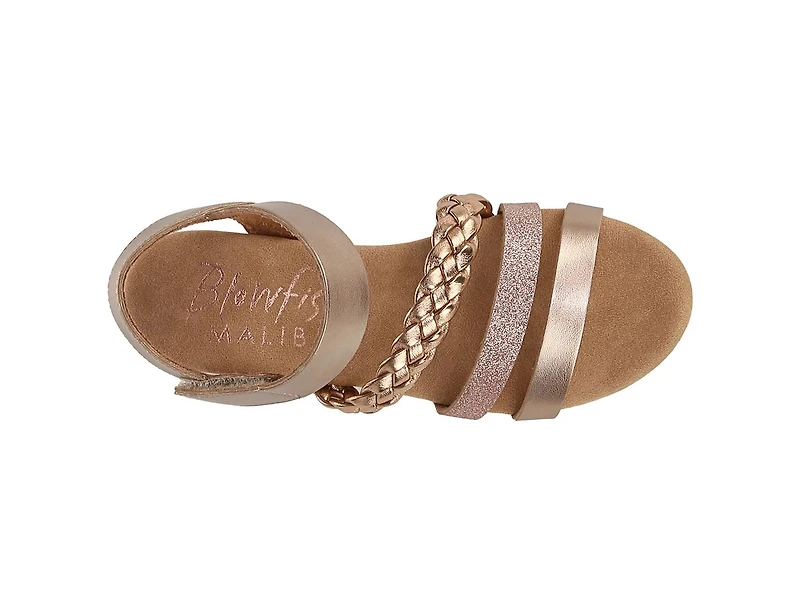 Lovely Wedge Sandal