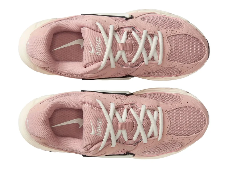 V5 RNR Sneaker